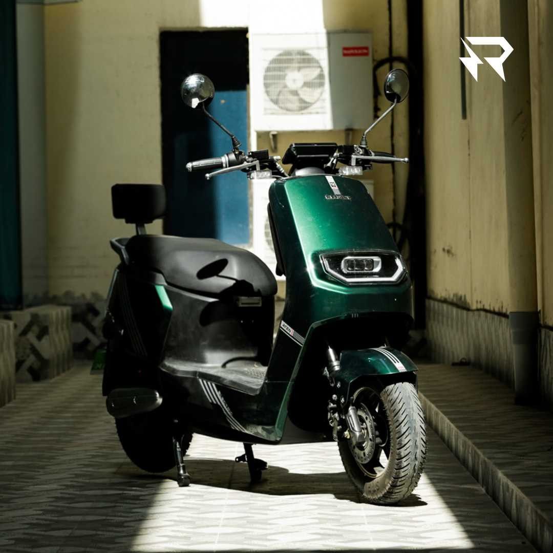 Remark Electric social post 196289264